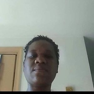 Meet your Posher, Cynthia